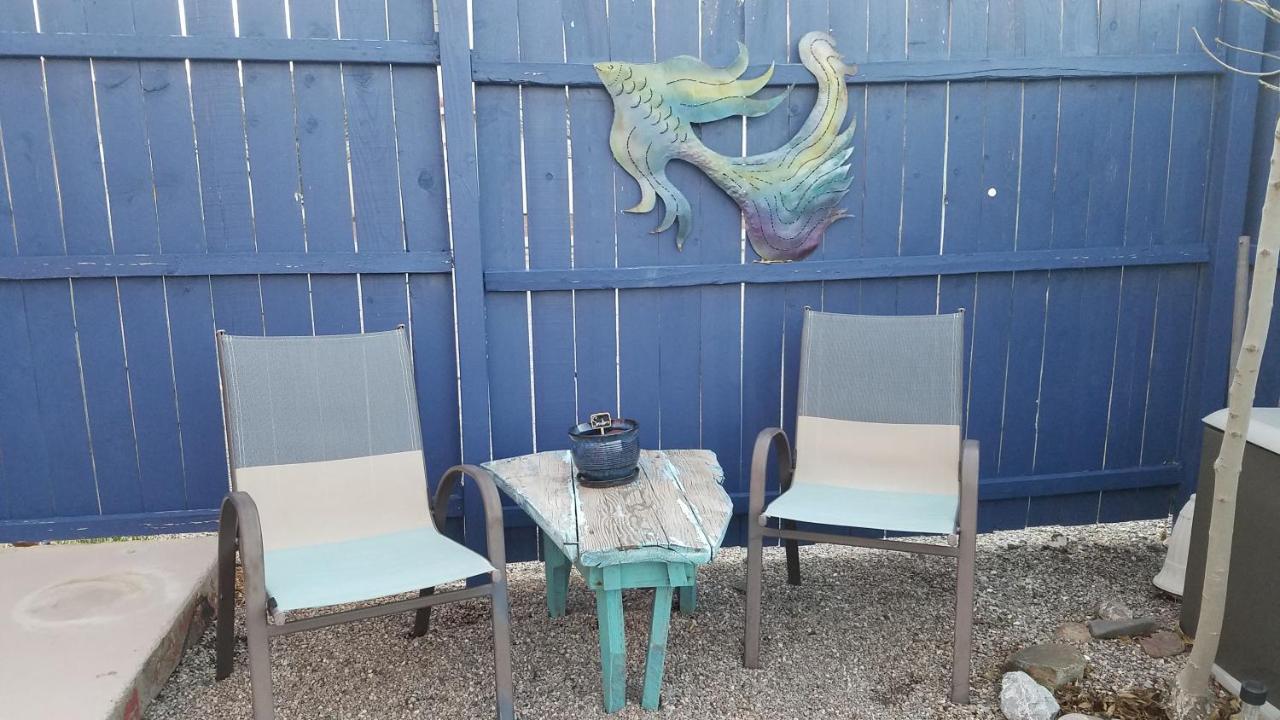 טרות' אור קונסקוונסס Rocket Inn מראה חיצוני תמונה